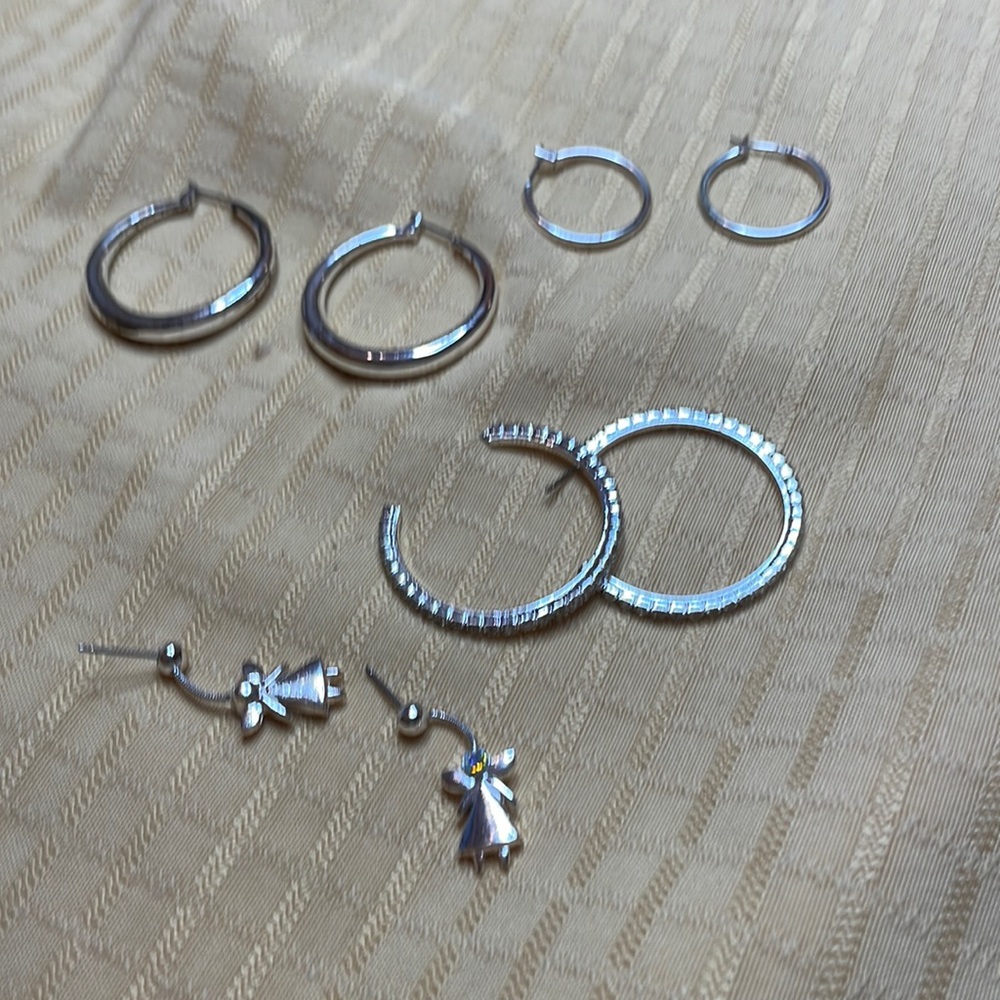 Miscellaneous earrings and rings gold and silver